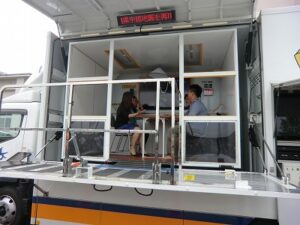 04地震車