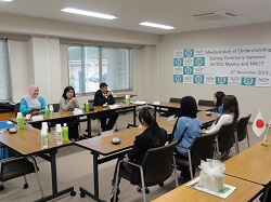 8 マレーシア留学生との意見交換