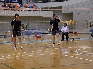 H27関東信越地区高専体育大会バドミントン競技　女子団体戦ダブルス　竹内・古田島組