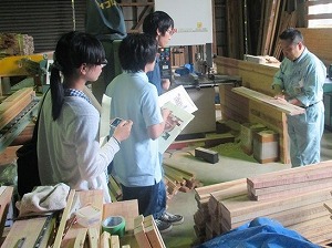 新教育プログラムでの取り組み 4 工房視察