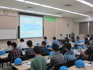 2015 ３年工場見学 物質工学科 1