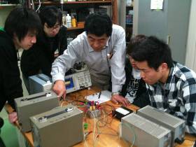 アナログ電子回路設計の実験（４学年学生実験）
