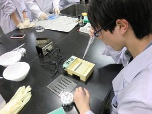 生物化学実験（３年）
