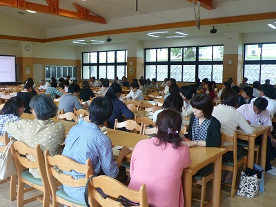 学生寮の年間行事 寮生保護者会 2